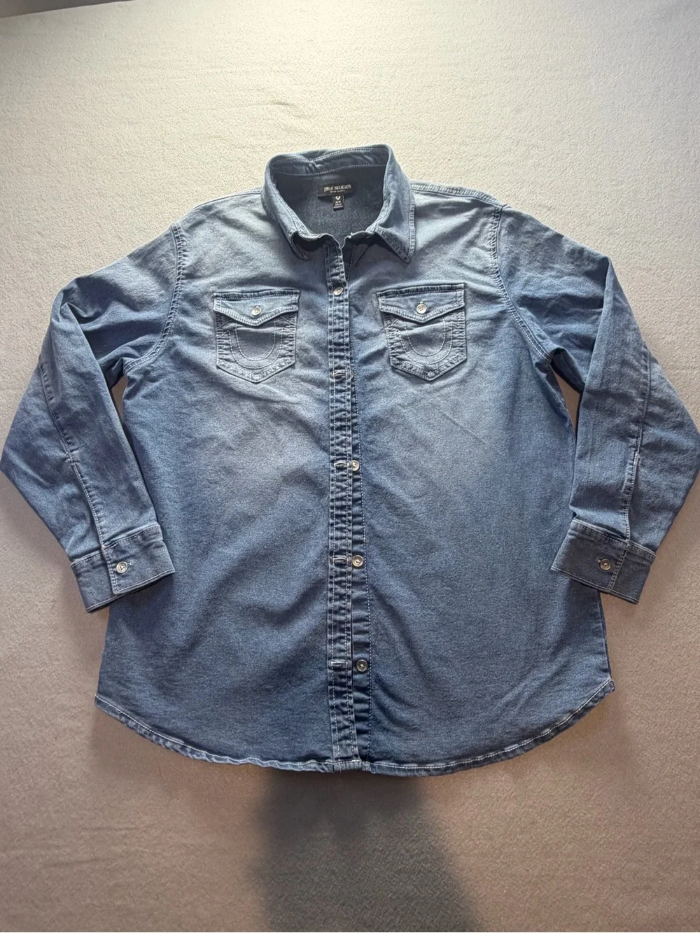 True Religion Men’s Medium Blue Denim Shirt Horseshoe Back